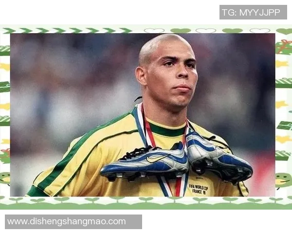 欧洲最小足球明星的传奇故事与成长历程揭秘